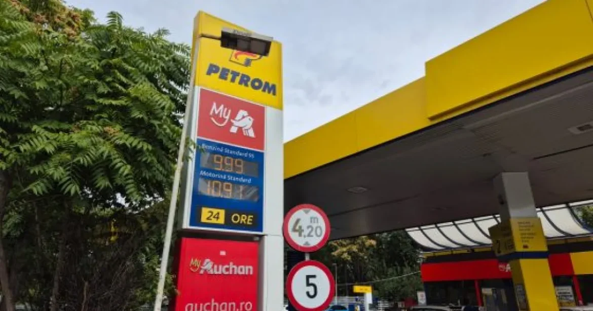Benzina s-a scumpit azi și a depășit 10 lei pe litru
