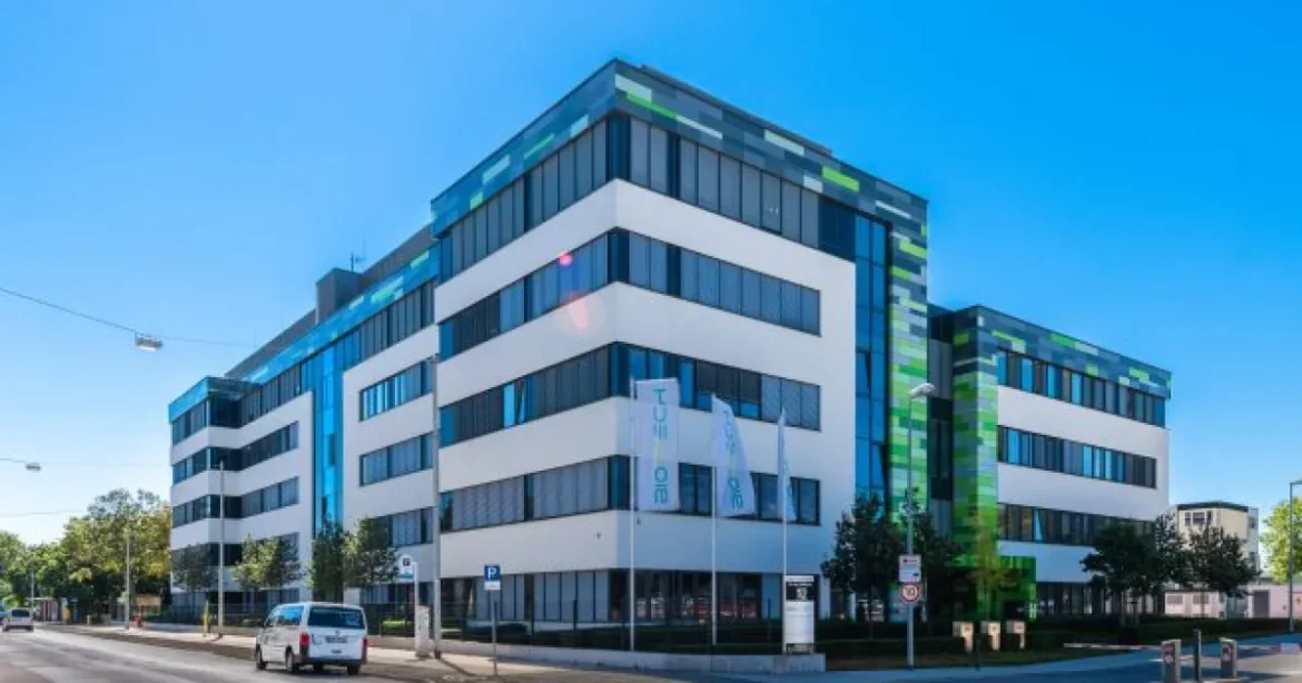 BioNTech închide trei fabrici în Germania