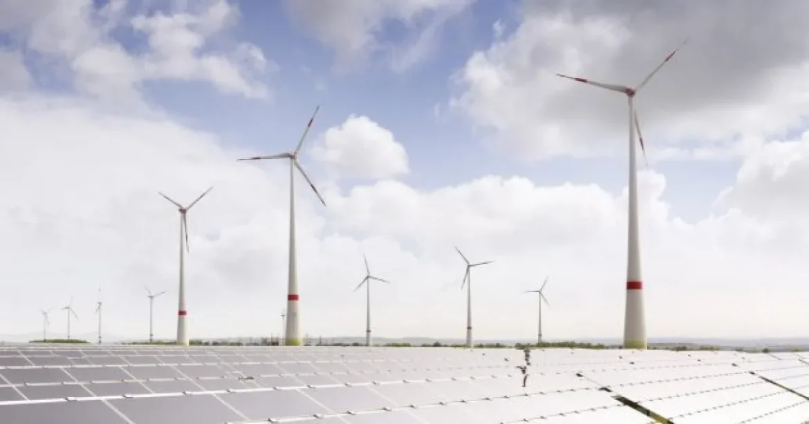 Energie verde record: eolienele și fotovoltaicele acoperă tot consumul României