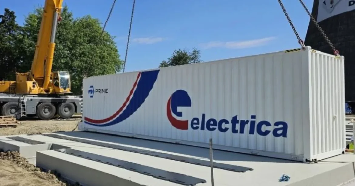 Fitch menține ratingul și perspectiva pentru Electrica
