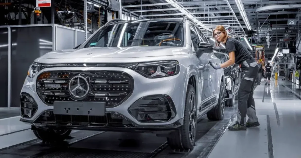 Mercedes relansează plecările voluntare pentru angajații din Germania