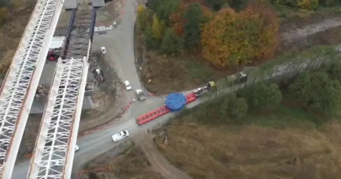 A1 Sibiu – Pitești: Prima componentă a TBM a ajuns la Poiana pentru cel mai lung tunel