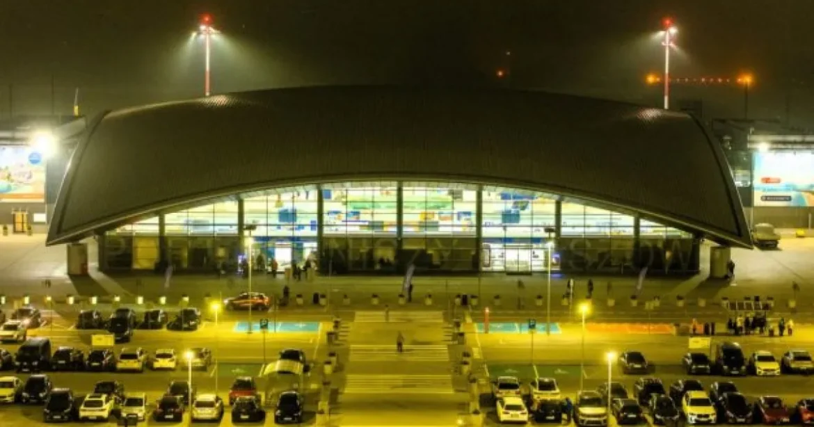 Aeroporturi din estul Poloniei, închise după 76 de atacuri rusești asupra Ucrainei