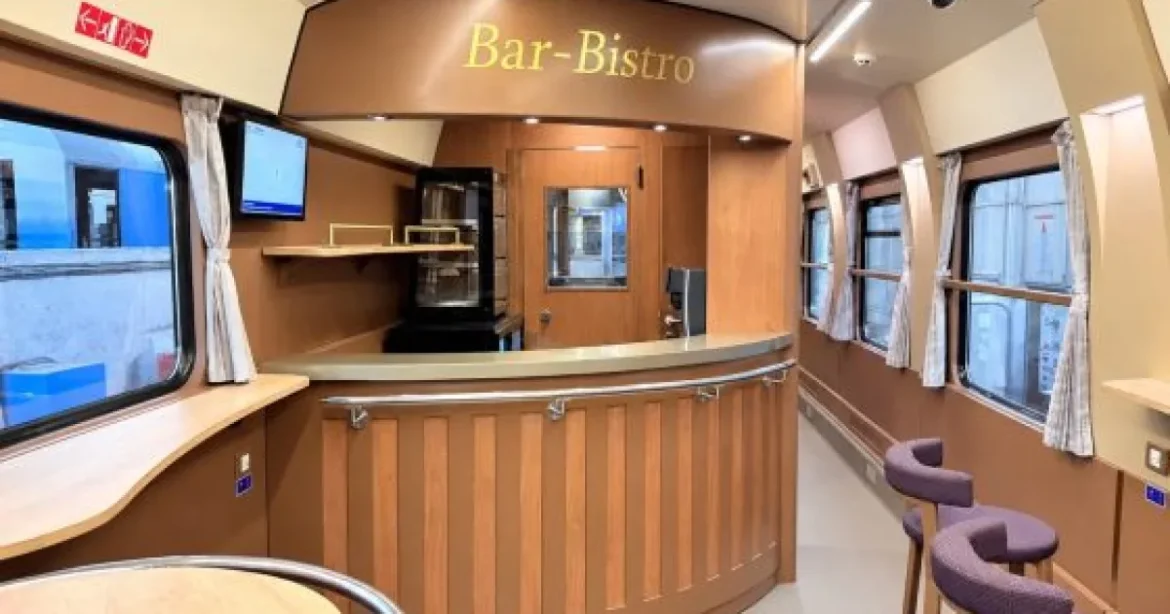 CFR Călători primește un nou vagon bar-bistro modernizat de Remarul 16 Februarie