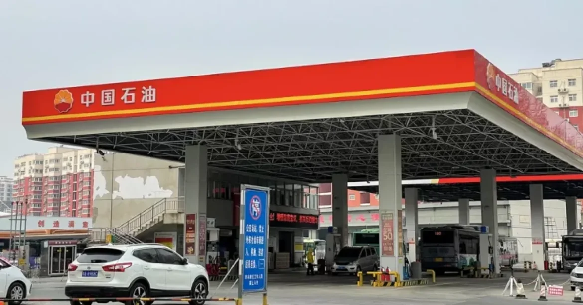 China reia exporturile de combustibil în octombrie după sărbătoarea naţională