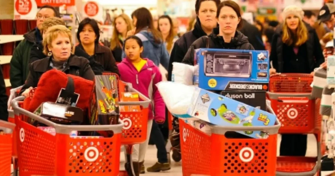 DNSC: De Black Friday, verificați ofertele, plățile și mesajele de livrare
