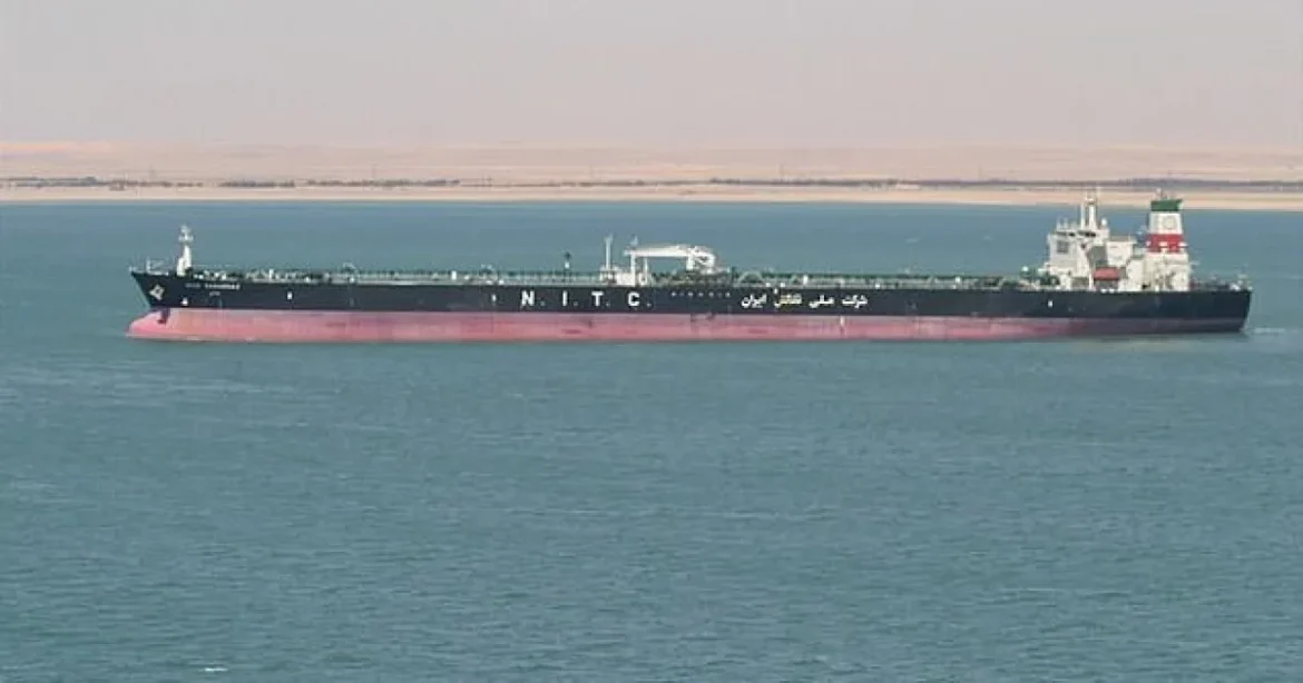 Iranul aproape și-a golit petrolul din flota-fantomă din cauza blocadei SUA