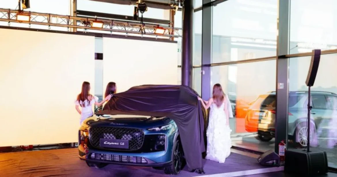 Materom, importator exclusiv Lepas; brandul chinez debutează cu SUV-ul L8