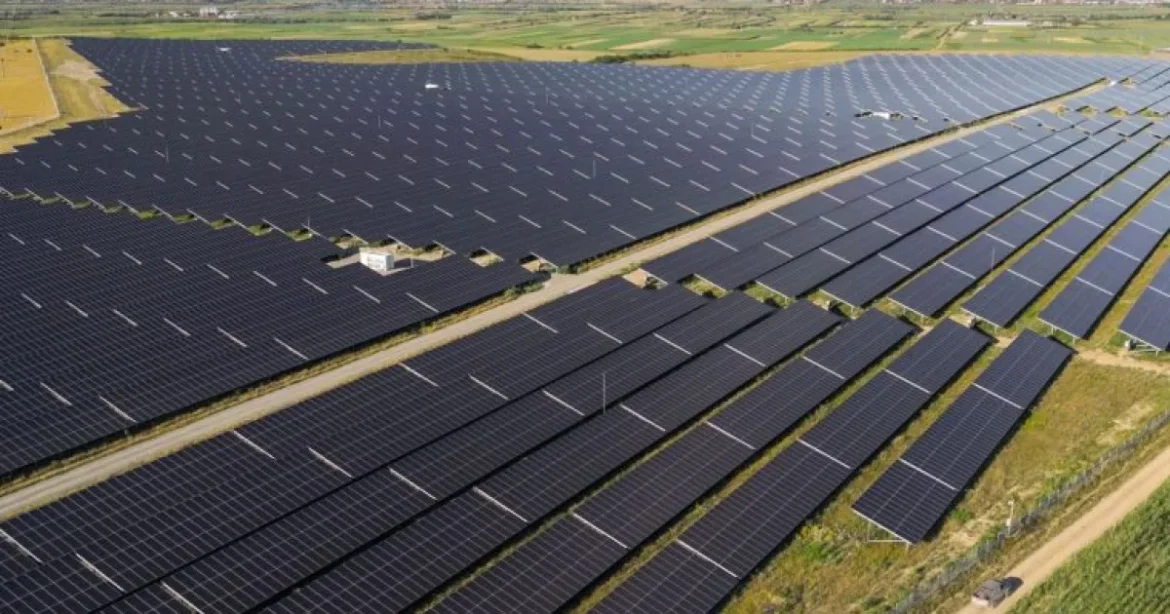 Metlen primește autorizația pentru trei parcuri fotovoltaice de 290 MW în sudul României