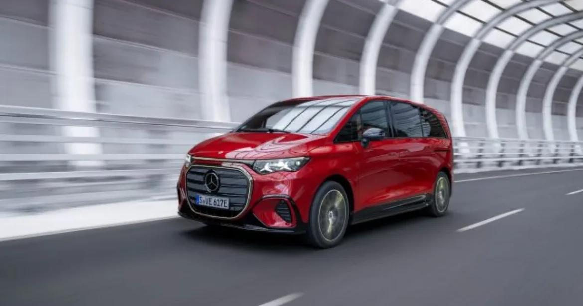 Noul Mercedes-Benz VLE, disponibil la comandă cu tracțiune integrală și versiuni de bază