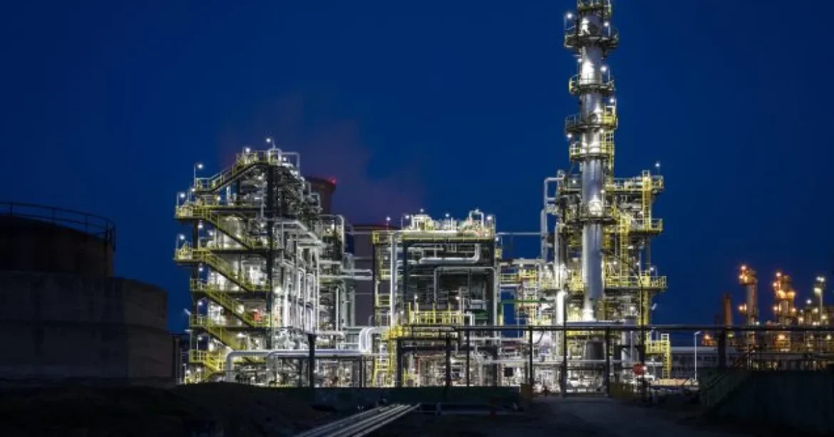 OMV Petrom triplează marja de rafinare la 42 $/baril. Vânzările cresc cu 10%