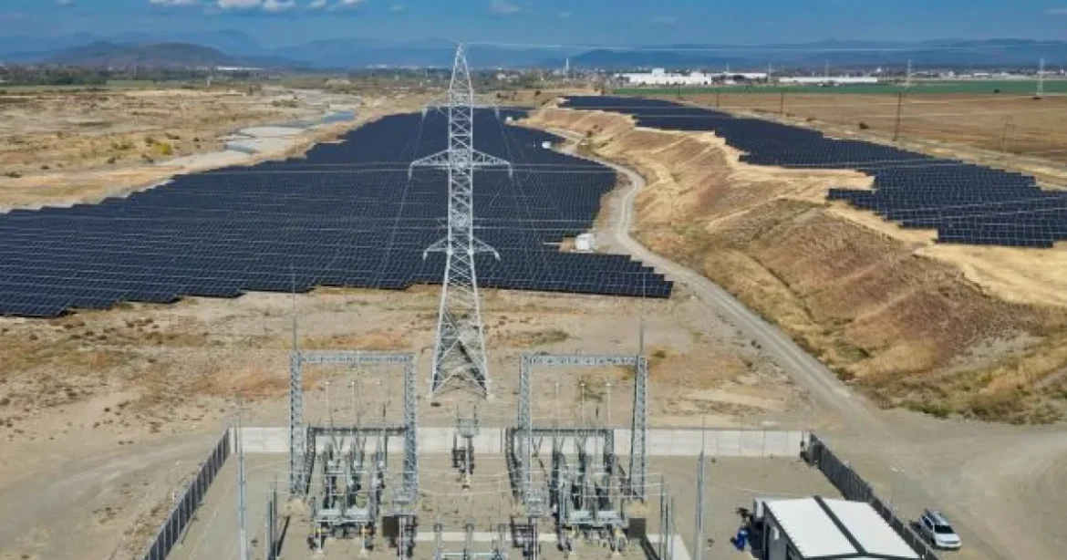 Proprietarul major de mall-uri deschide în Prahova un parc fotovoltaic de 52 MW