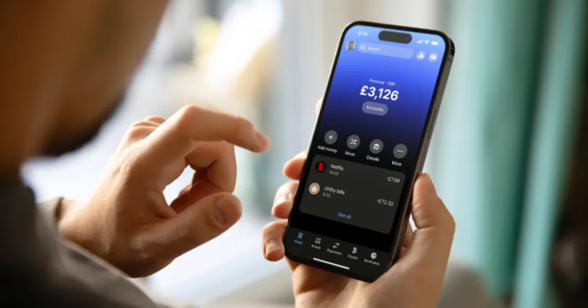 Revolut anunță noi comisioane pentru transferuri bancare și lansează BLIK și pentru români