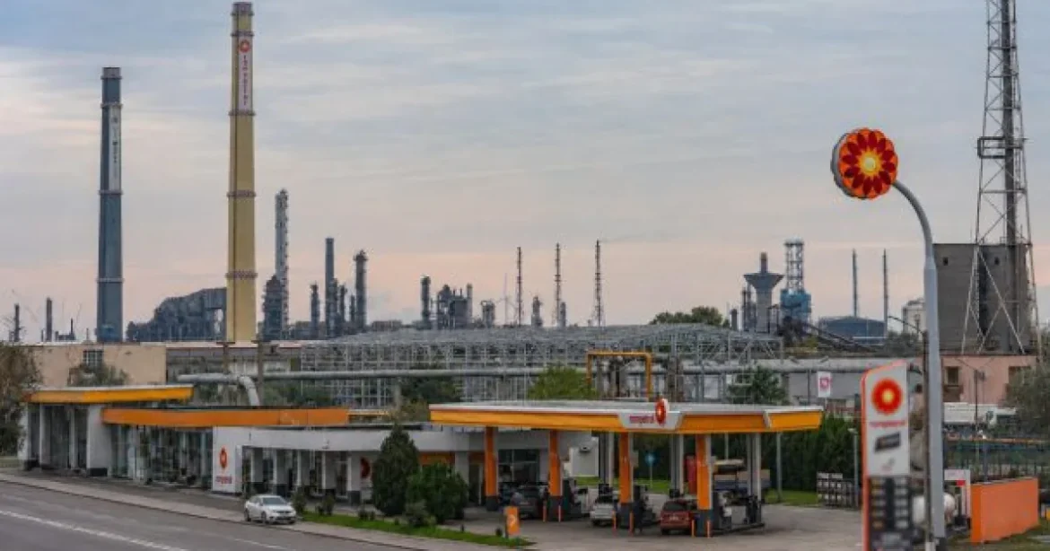 Rompetrol lansează o aplicație nouă pentru clienți, în urma unui contract cu Bento