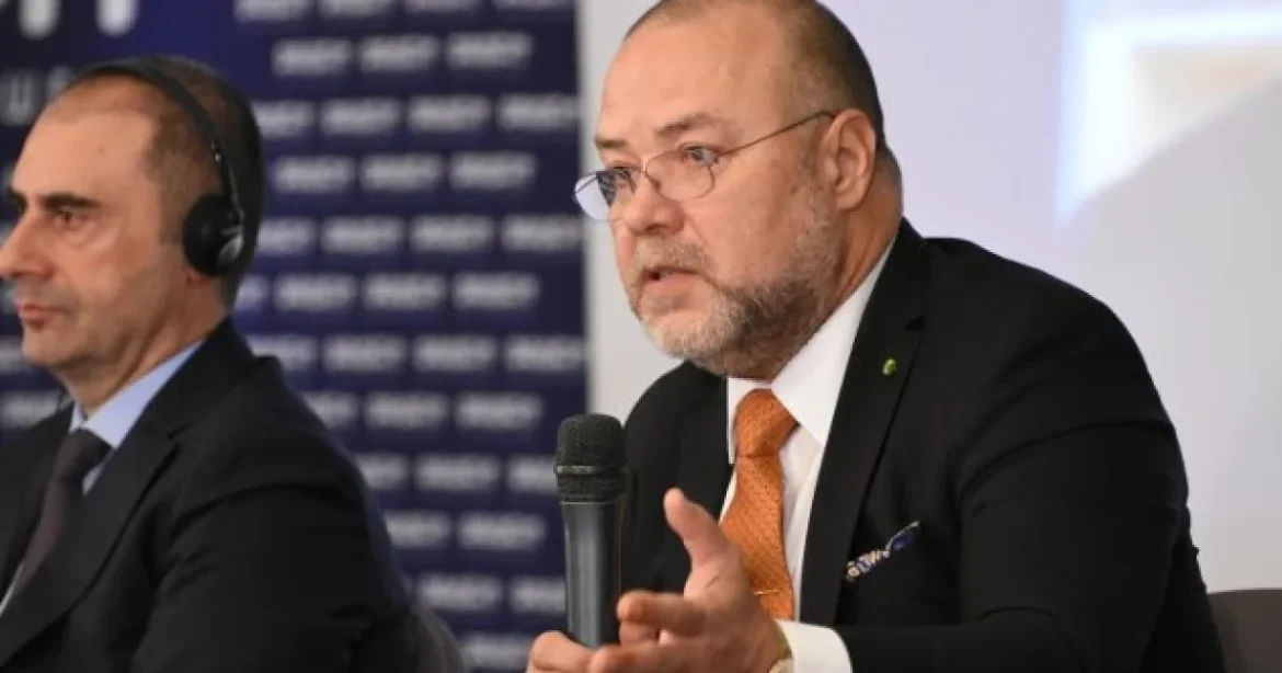 Șeful băncilor avertizează: suspendarea dobânzilor, risc uriaș pentru bănci și România