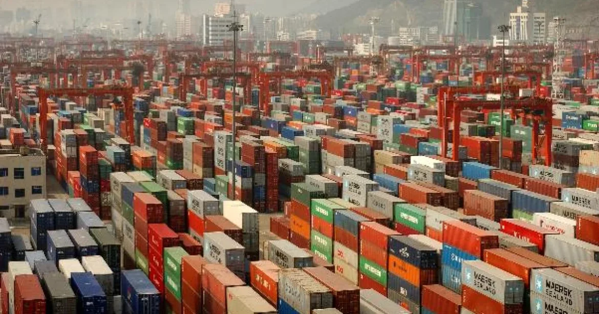 UE vrea să blocheze invazia produselor chinezești și în alte sectoare