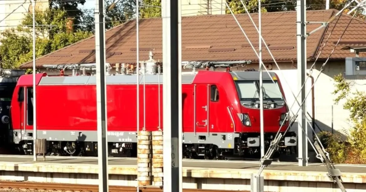 Ultima locomotivă Alstom destinată României ajunge la Depoul Grivița