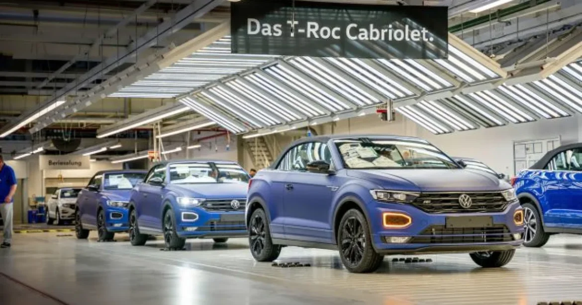 Volkswagen recheamă în service 72.000 de mașini electrice din cauza bateriilor defecte